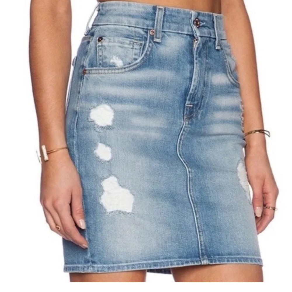 NWT 7 For All Mankind, Denim distressed mini skirt, Size 30